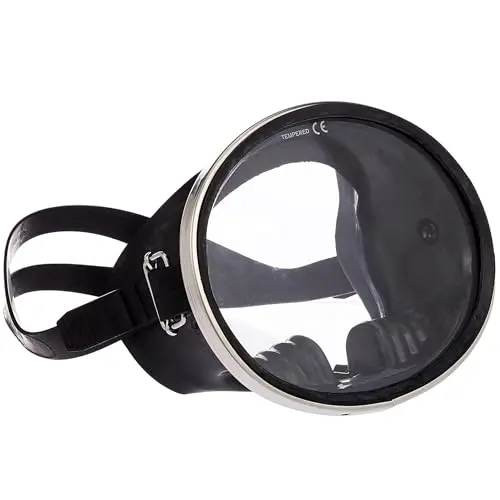 Scuba Choice spearfishing dive mask with oval frame